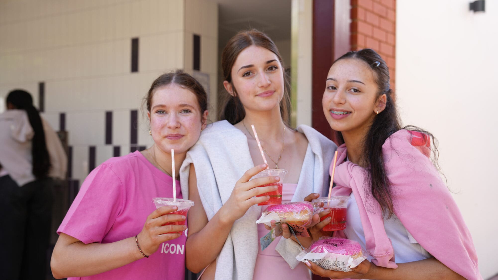 A Splash of Pink, a Powerful Show of Support – St Aloysius College Adelaide